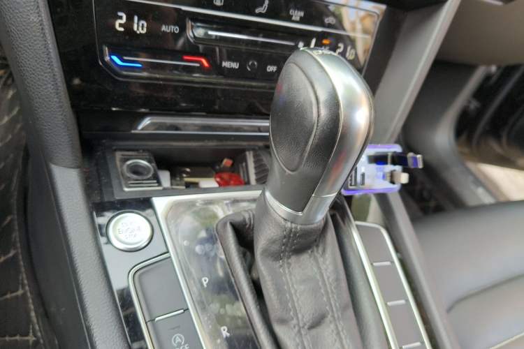 Used Volkswagen Magotan 2020 330TSI DSG Leading Model Gear Lever