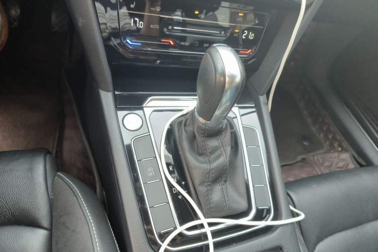 Used Volkswagen Magotan 2020 330TSI DSG Leading Model Gear Lever