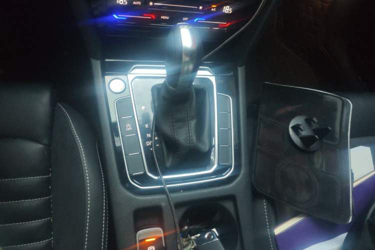 Used Volkswagen Magotan 2020 330TSI DSG Leading Model Gear Lever