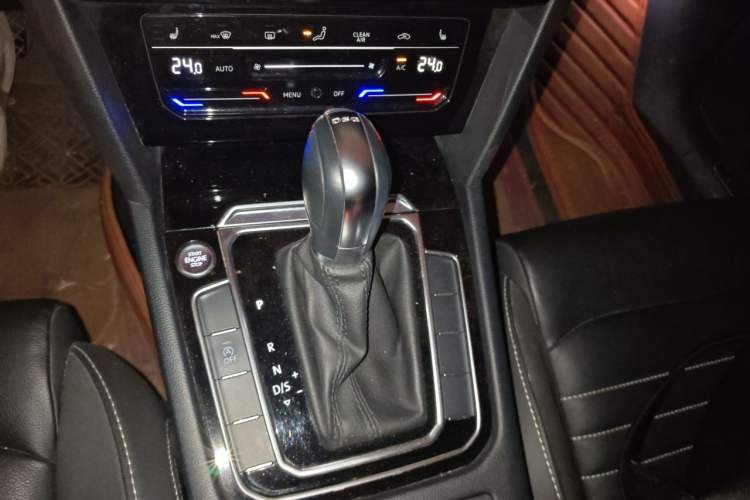 Used Volkswagen Magotan 2020 330TSI DSG Leading Model Gear Lever