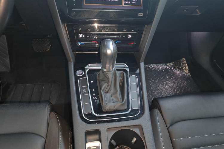 Used Volkswagen Magotan 2020 330TSI DSG Leading Model Gear Lever