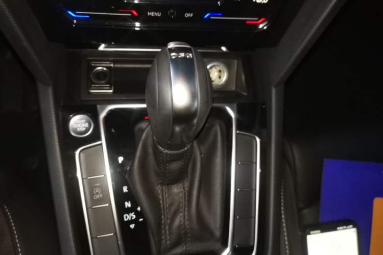 Used Volkswagen Magotan 2020 330TSI DSG Leading Model Gear Lever