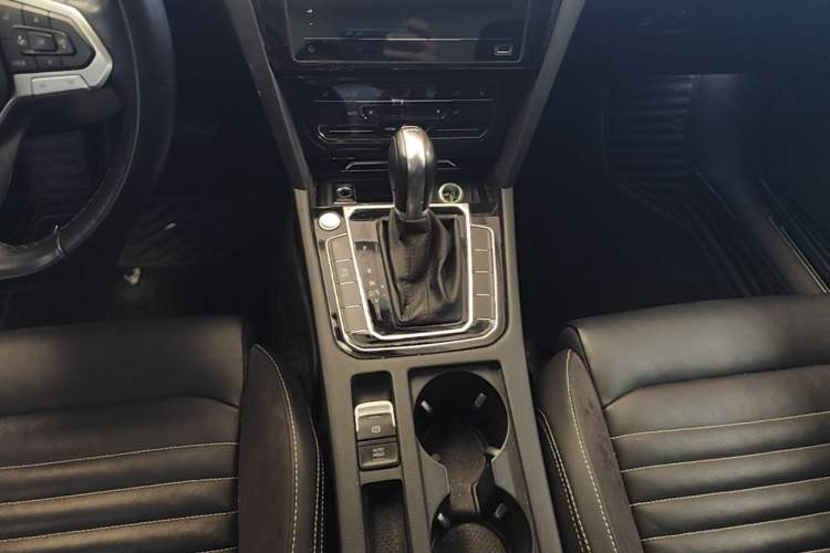 Used Volkswagen Magotan 2020 330TSI DSG Leading Model Gear Lever