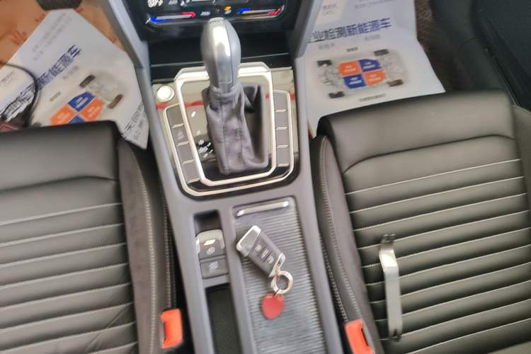 Used Volkswagen Magotan 2020 330TSI DSG Leading Model Gear Lever