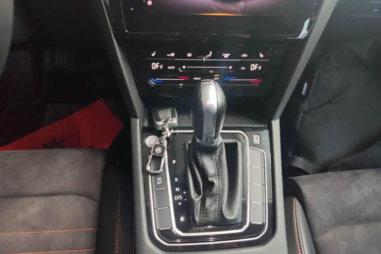 Used Volkswagen Magotan 2020 330TSI DSG Leading Model Gear Lever