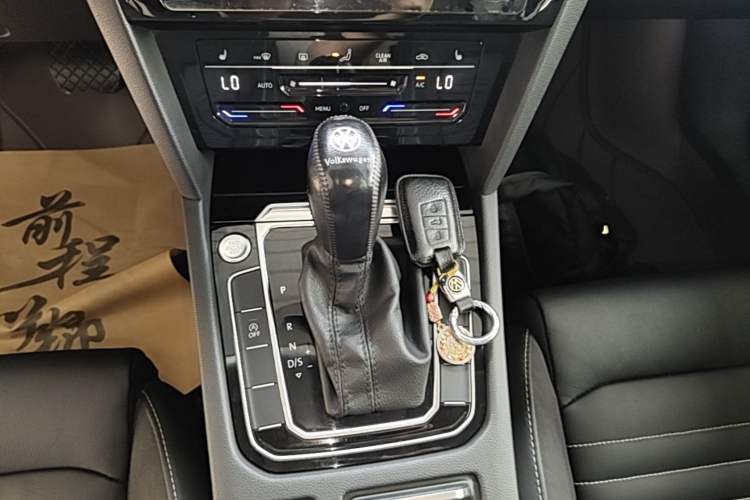 Used Volkswagen Magotan 2020 330TSI DSG Leading Model Gear Lever