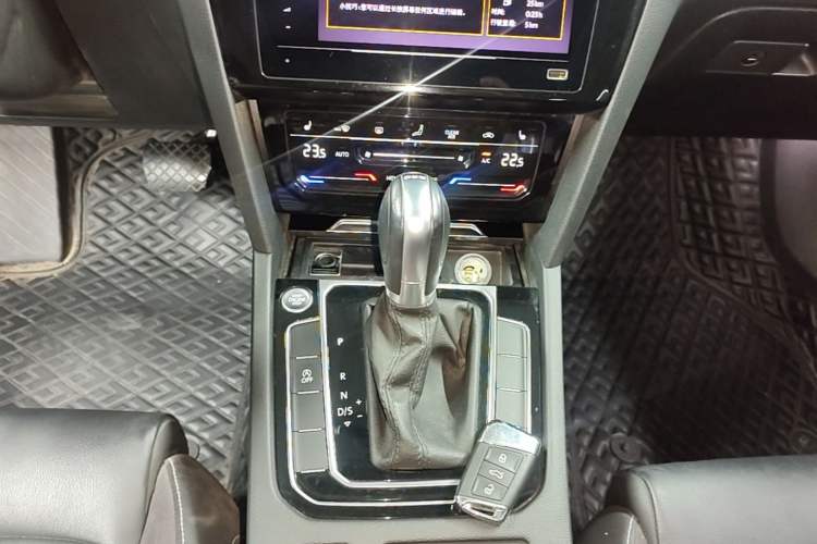 Used Volkswagen Magotan 2020 330TSI DSG Leading Model Gear Lever