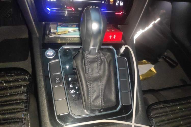 Used Volkswagen Magotan 2020 330TSI DSG Luxury Edition Gear Lever