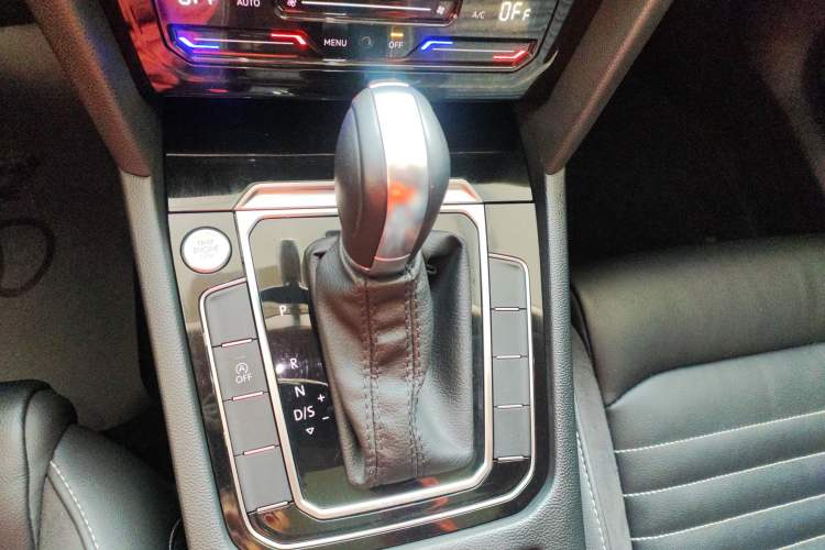 Used Volkswagen Magotan 2020 330TSI DSG Leading Model Gear Lever