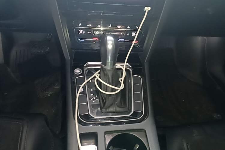 Used Volkswagen Magotan 2020 330TSI DSG Leading Model Gear Lever