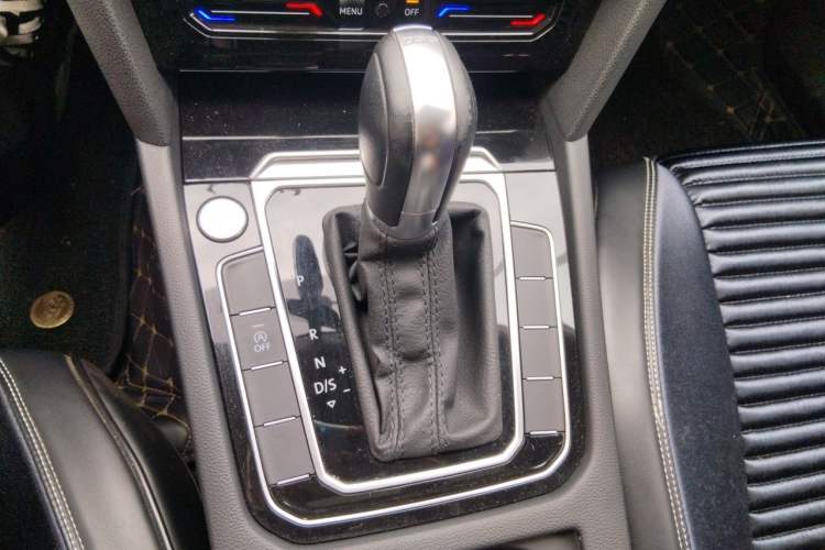 Used Volkswagen Magotan 2020 330TSI DSG Leading Model Gear Lever