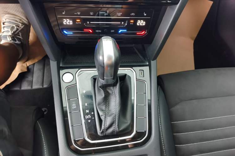 Used Volkswagen Magotan 2020 330TSI DSG Luxury Edition Gear Lever