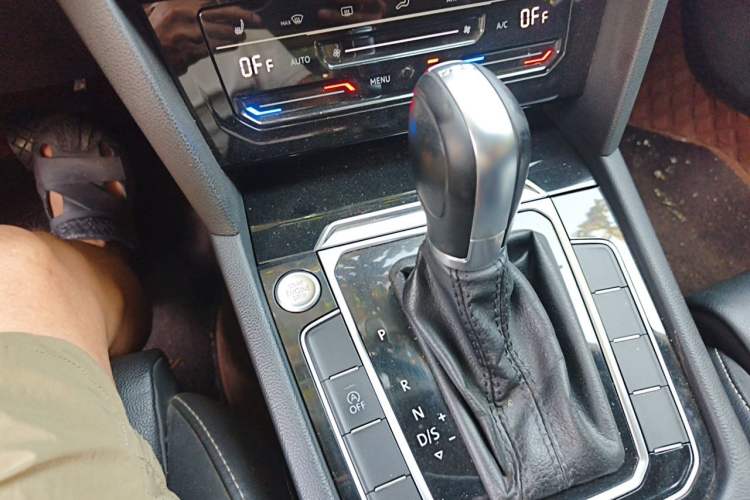 Used Volkswagen Magotan 2020 330TSI DSG Leading Model Gear Lever