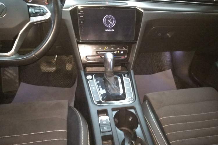 Used Volkswagen Magotan 2020 330TSI DSG Luxury Edition Gear Lever