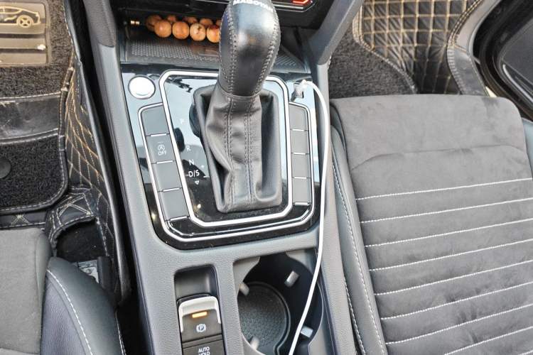 Used Volkswagen Magotan 2020 330TSI DSG Leading Model Gear Lever
