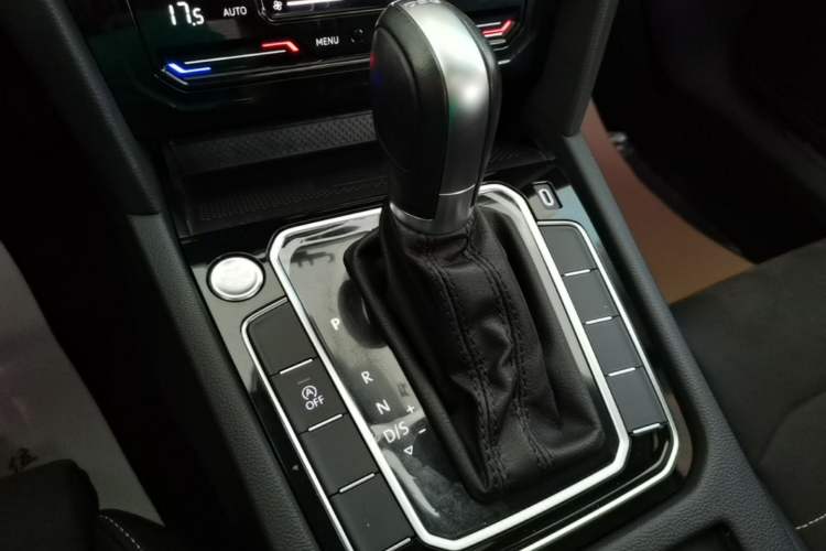 Used Volkswagen Magotan 2020 380TSI DSG Luxury Version Gear Lever