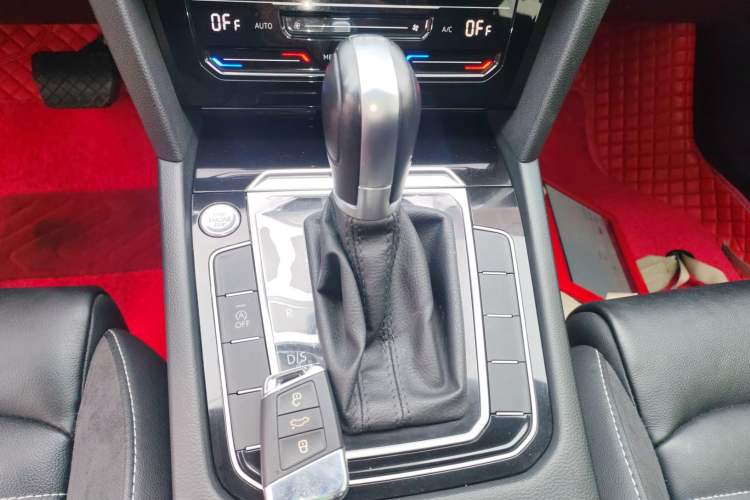 Used Volkswagen Magotan 2020 330TSI DSG Leading Model Gear Lever