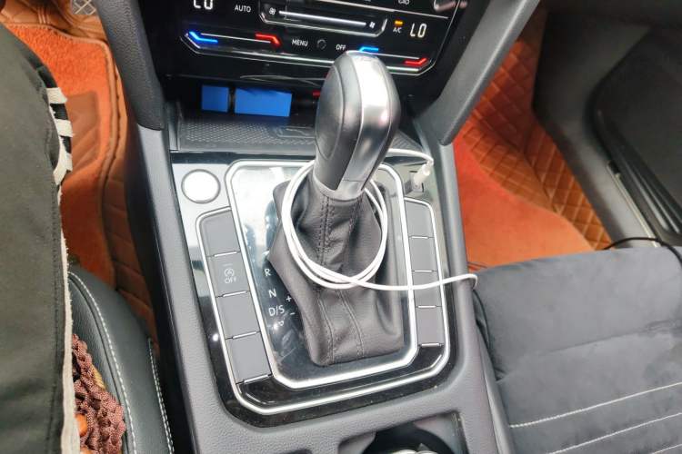 Used Volkswagen Magotan 2020 330TSI DSG Luxury Edition Gear Lever