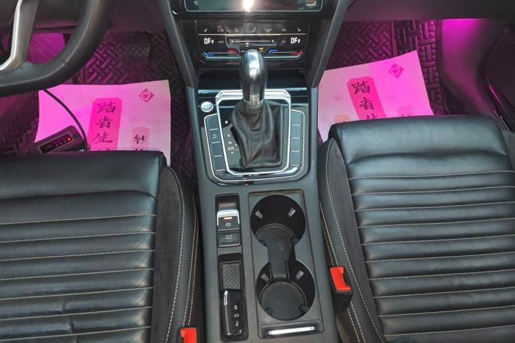 Used Volkswagen Magotan 2020 330TSI DSG Leading Model Gear Lever
