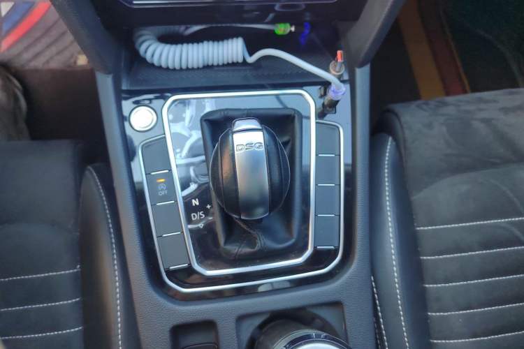 Used Volkswagen Magotan 2020 330TSI DSG Luxury Edition Gear Lever