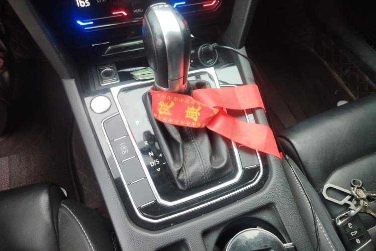 Used Volkswagen Magotan 2020 330TSI DSG Leading Model Gear Lever