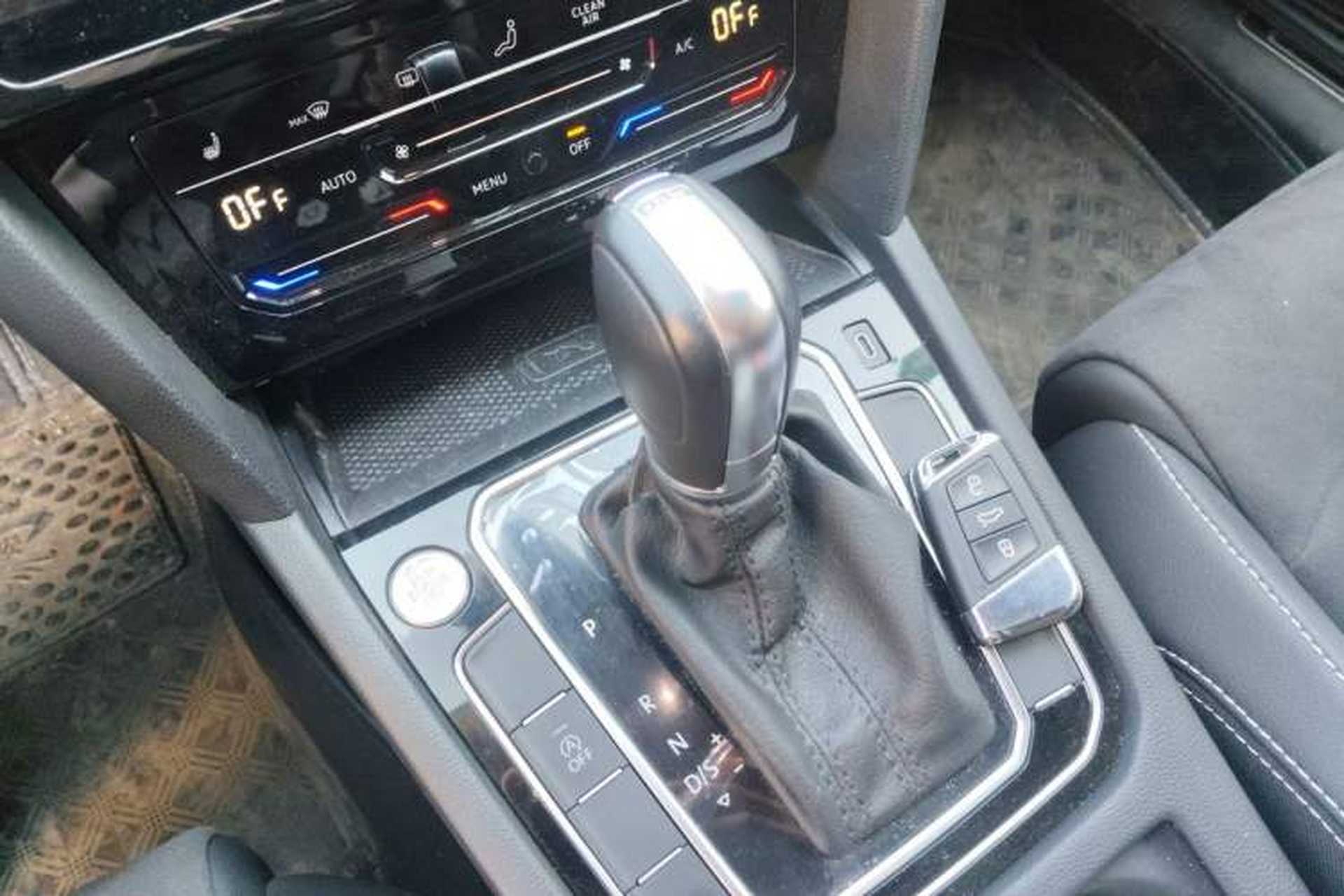 Used Volkswagen Magotan 2020 380TSI DSG Luxury Version Gear Lever