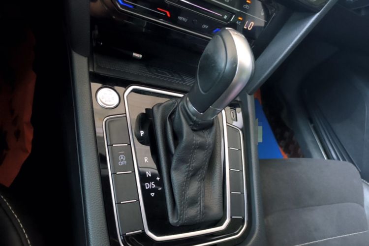 Used Volkswagen Magotan 2020 330TSI DSG Luxury Edition Gear Lever