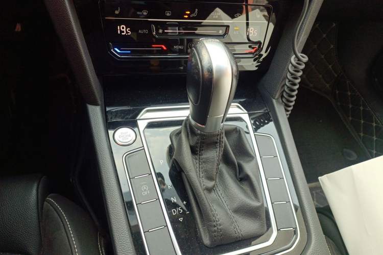 Used Volkswagen Magotan 2020 330TSI DSG Leading Model Gear Lever