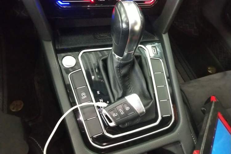 Used Volkswagen Magotan 2020 330TSI DSG Luxury Edition Gear Lever