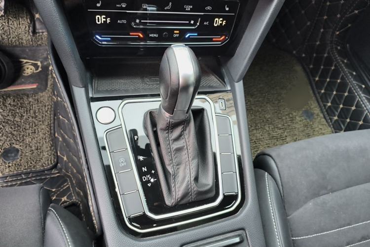 Used Volkswagen Magotan 2020 330TSI DSG Luxury Edition Gear Lever