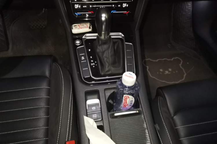 Used Volkswagen Magotan 2020 330TSI DSG Leading Model Gear Lever