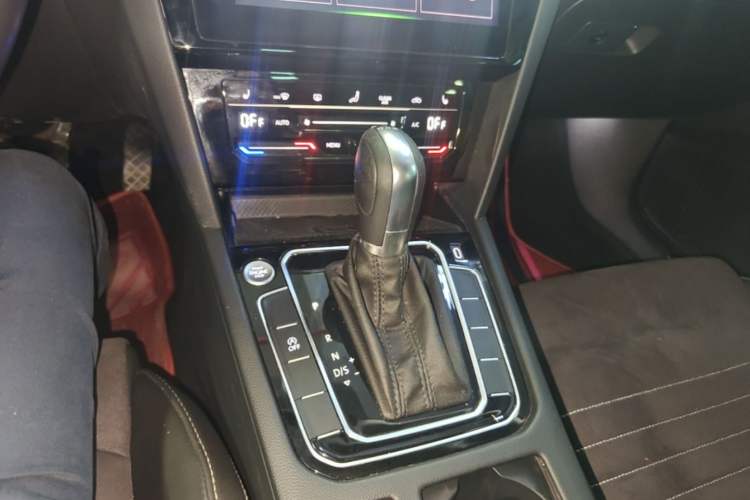 Used Volkswagen Magotan 2020 330TSI DSG Luxury Edition Gear Lever