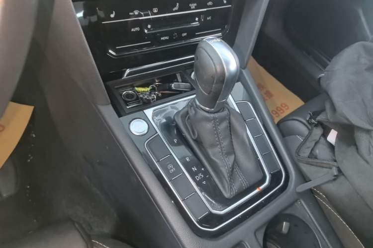Used Volkswagen Magotan 2020 330TSI DSG Leading Model Gear Lever