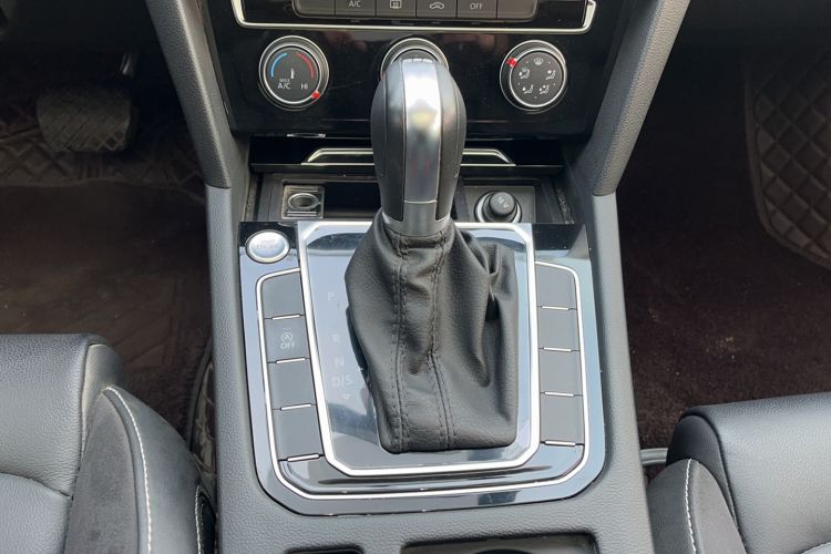 Used Volkswagen Magotan 2020 280TSI DSG Comfort Edition Gear Lever