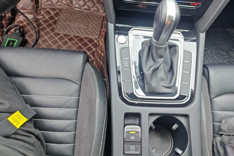 Used Volkswagen Magotan 2020 280TSI DSG Leading Edition Gear Lever