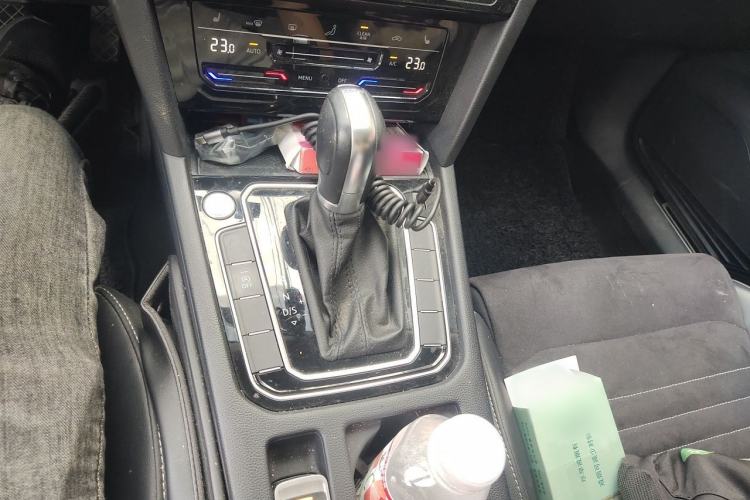 Used Volkswagen Magotan 2020 330TSI DSG Luxury Edition Gear Lever