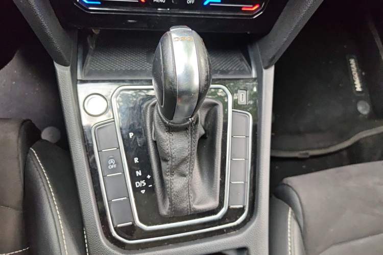 Used Volkswagen Magotan 2020 380TSI DSG Luxury Version Gear Lever