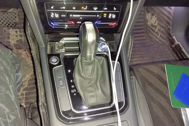 Used Volkswagen Magotan 2020 330TSI DSG Leading Model Gear Lever