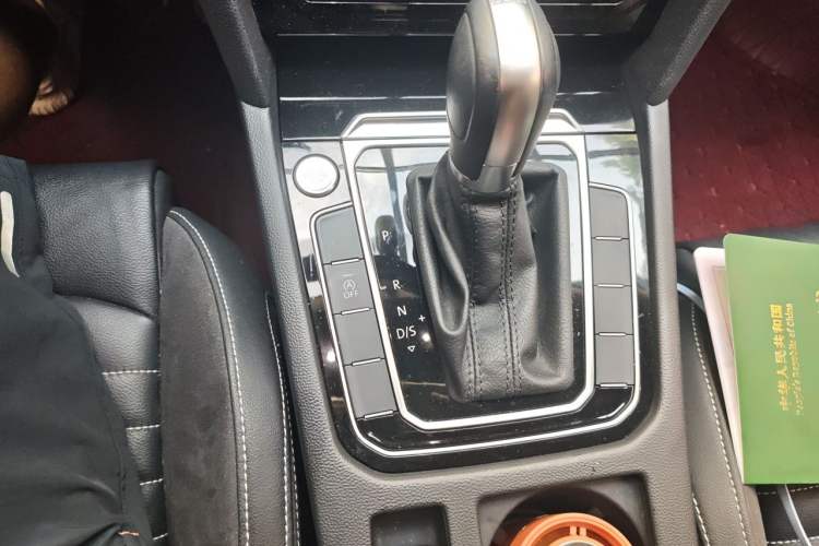 Used Volkswagen Magotan 2020 330TSI DSG Leading Model Gear Lever