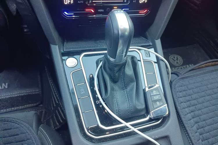 Used Volkswagen Magotan 2020 330TSI DSG Luxury Edition Gear Lever