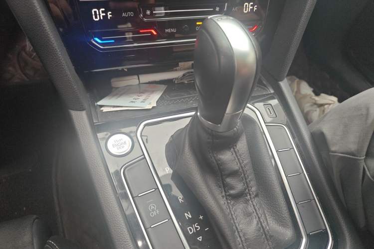 Used Volkswagen Magotan 2020 330TSI DSG Luxury Edition Gear Lever