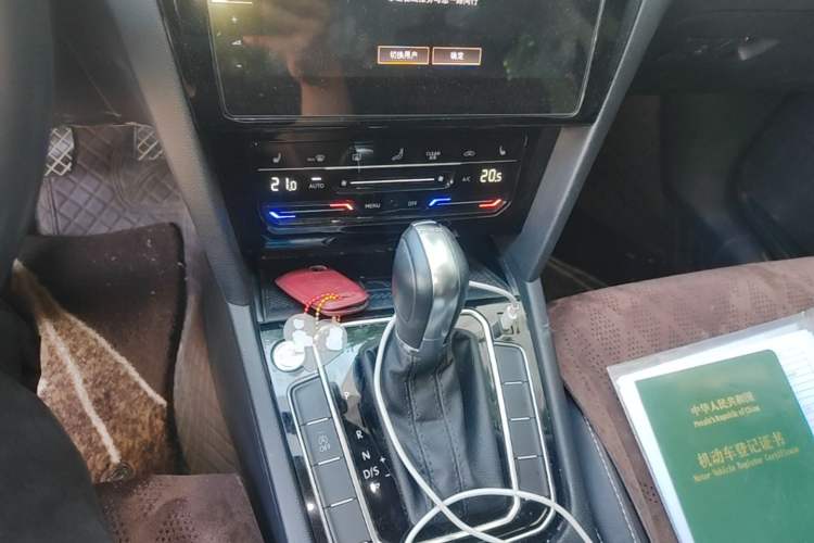 Used Volkswagen Magotan 2020 330TSI DSG Luxury Edition Gear Lever