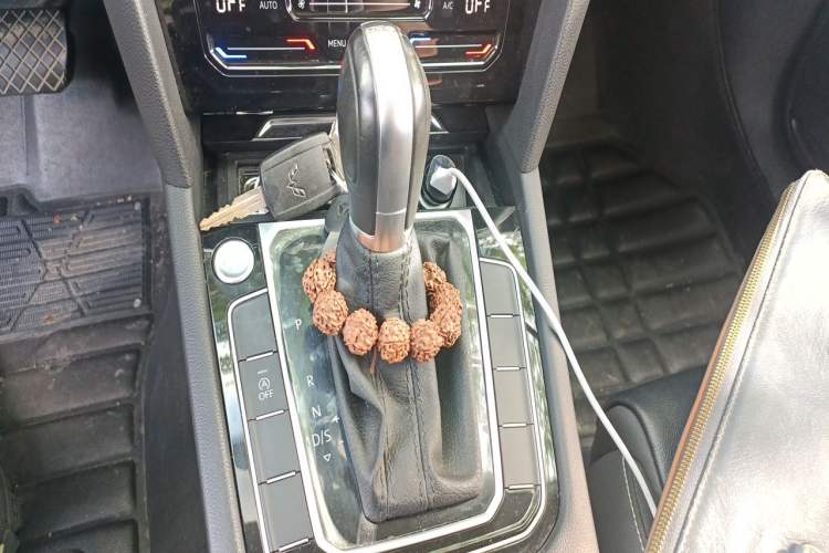 Used Volkswagen Magotan 2020 330TSI DSG Leading Model Gear Lever