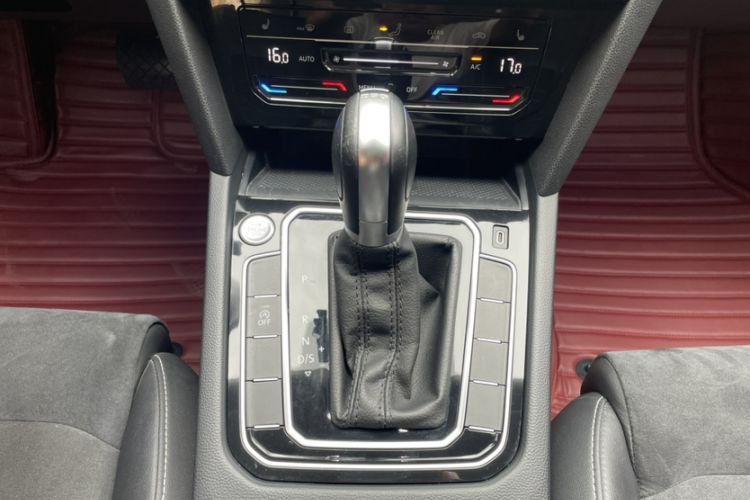 Used Volkswagen Magotan 2020 330TSI DSG Luxury Edition Gear Lever
