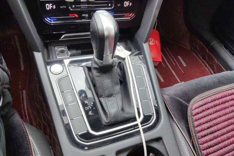 Used Volkswagen Magotan 2020 330TSI DSG Leading Model Gear Lever