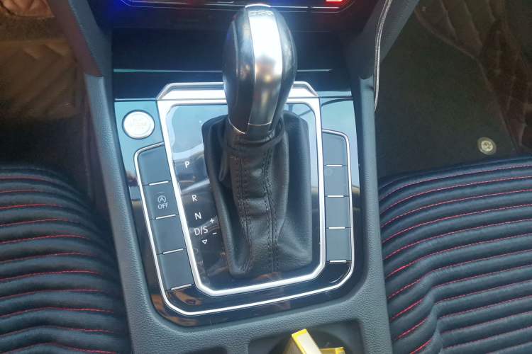 Used Volkswagen Magotan 2020 330TSI DSG Leading Model Gear Lever