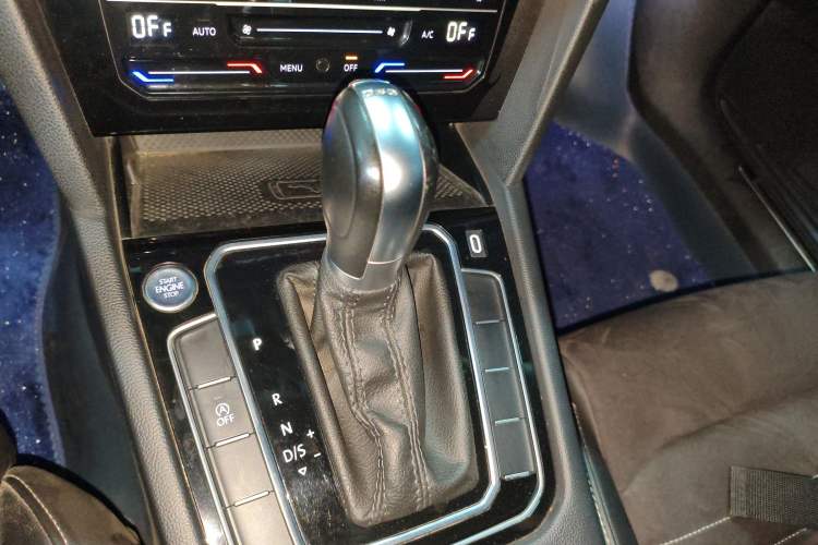Used Volkswagen Magotan 2020 330TSI DSG Luxury Edition Gear Lever