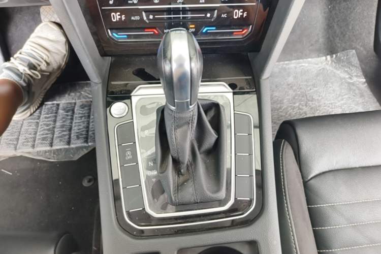 Used Volkswagen Magotan 2020 330TSI DSG Leading Model Gear Lever