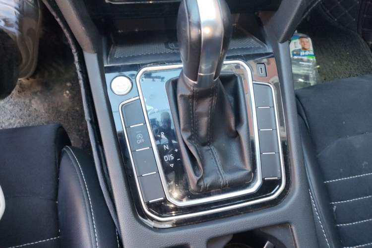 Used Volkswagen Magotan 2020 330TSI DSG Luxury Edition Gear Lever