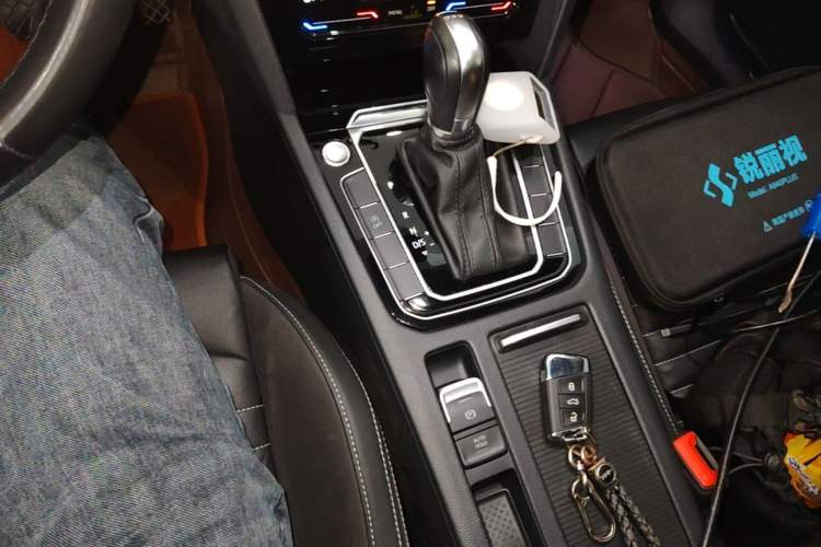 Used Volkswagen Magotan 2020 330TSI DSG Leading Model Gear Lever